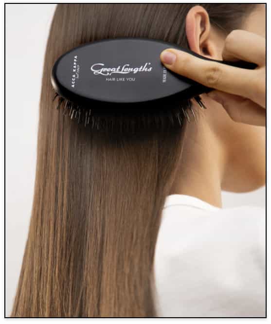 Great Legths hair extension brush